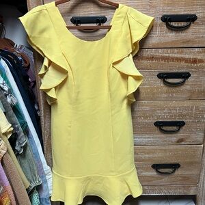 NWT BCBG dress!! 💛